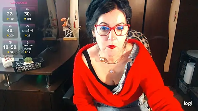 Snapshot of exymilf_ chatting on February 18, 2025, 12:28 pm exymilf online show from February 18, 2025, 12:28 pm