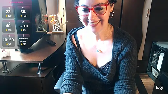 Snapshot of exymilf_ chatting on February 25, 2025, 11:41 am exymilf online show from February 25, 2025, 11:41 am