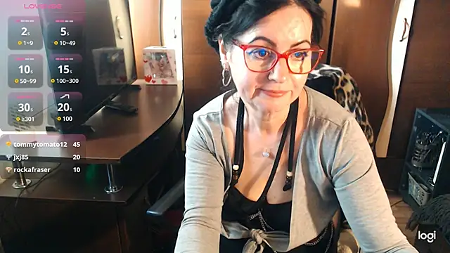 Snapshot of exymilf_ chatting on March 4, 2025, 2:21 pm exymilf online show from March 4, 2025, 2:21 pm