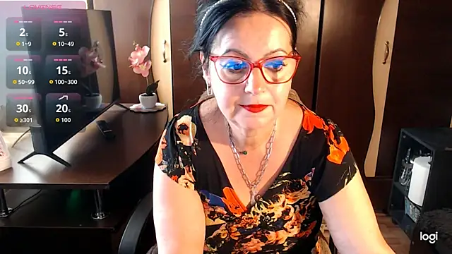 Snapshot of exymilf_ chatting on October 1, 2025, 11:27 am exymilf online show from October 1, 2025, 11:27 am