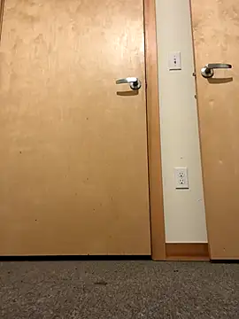 Snapshot of Redfurr69 chatting on November 3, 2025, 6:58 am Redfurr69 online show from November 3, 2025, 6:58 am