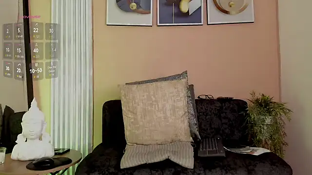 thomas eliotts online show from April 7, 2026, 7:36 pm