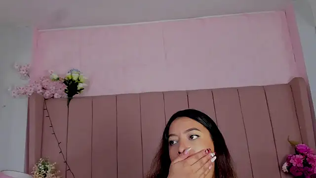 MollyBigBoobs12 online show from December 18, 2025, 9:10 pm