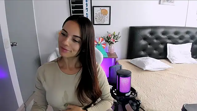 Sara lopez 28 online show from February 7, 2026, 1:59 pm