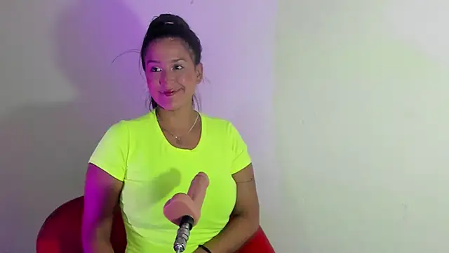 Snapshot of sharoncute1 chatting on April 30, 2026, 10:03 pm sharoncute1 online show from April 30, 2026, 10:03 pm