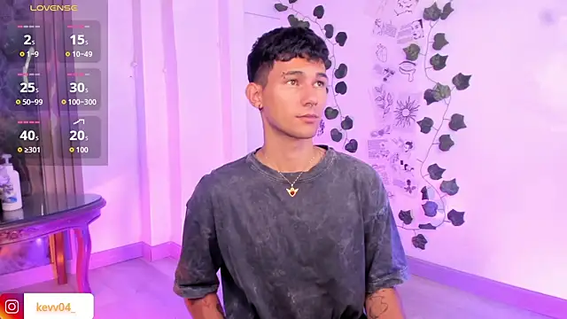 Snapshot of Alexx_tc chatting on February 14, 2026, 1:46 am Alexx tc online show from February 14, 2026, 1:46 am