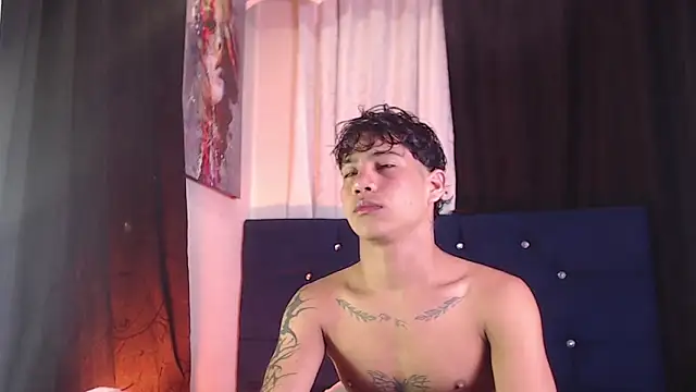 Sexys Boys Hot1 online show from February 11, 2026, 1:38 pm