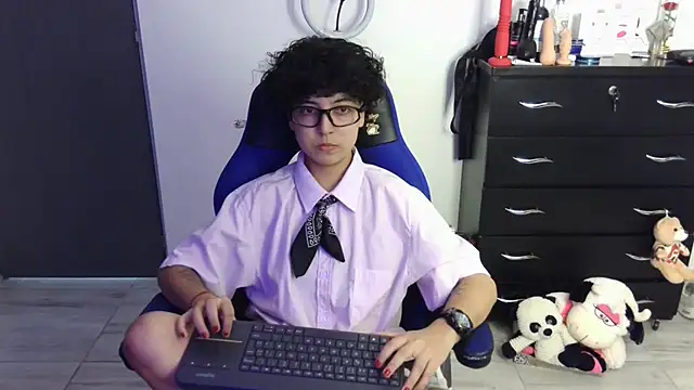 thomascooper7 online show from March 30, 2026, 7:48 pm