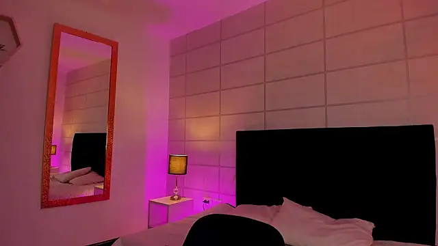 Christine Laam online show from February 20, 2026, 12:38 pm