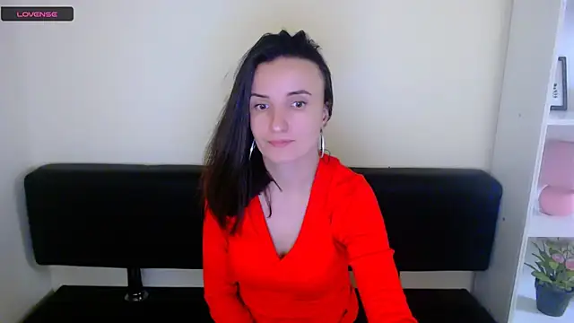 LaimaV  online show from December 12, 2024, 6:31 pm