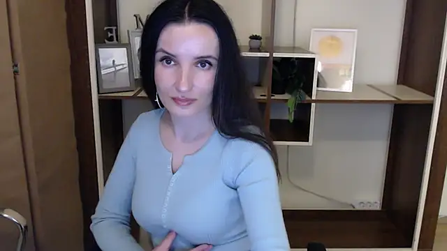 Snapshot of LaimaV_ chatting on April 20, 2026, 5:37 pm LaimaV online show from April 20, 2026, 5:37 pm