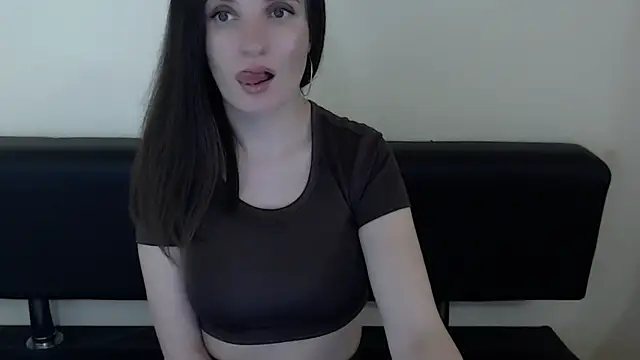 Snapshot of LaimaV_ chatting on June 17, 2026, 3:24 pm LaimaV online show from June 17, 2026, 3:24 pm