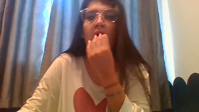 Snapshot of isa_ofc2024 chatting on June 15, 2026, 1:35 pm isa ofc2024 online show from June 15, 2026, 1:35 pm