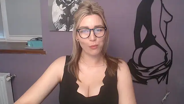 Snapshot of _sexy_lady chatting on May 27, 2026, 2:14 pm sexy lady online show from May 27, 2026, 2:14 pm