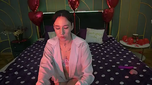 NikkiGoldSide online show from February 19, 2025, 11:14 pm