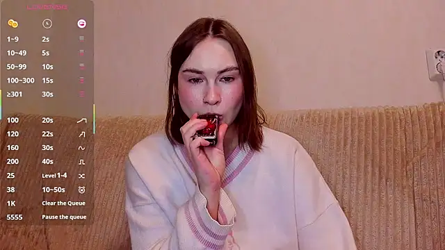 sleeeep y online show from March 29, 2026, 8:53 pm