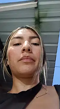 Snapshot of GIRL_DONCELLA chatting on December 19, 2024, 10:53 pm GIRL DONCELLA online show from December 19, 2024, 10:53 pm