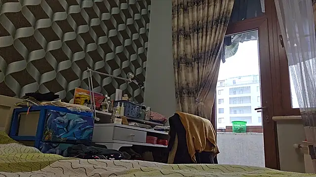 Snapshot of AlejandraDelaney chatting on December 6, 2024, 12:38 pm AlejandraDelaney online show from December 6, 2024, 12:38 pm