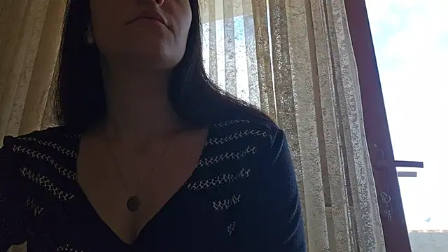 Snapshot of AlejandraDelaney chatting on December 13, 2024, 9:57 am AlejandraDelaney online show from December 13, 2024, 9:57 am