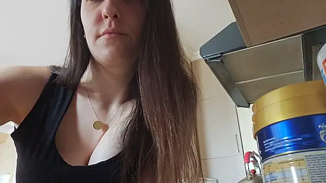 Snapshot of AlejandraDelaney chatting on January 25, 2025, 8:42 am AlejandraDelaney online show from January 25, 2025, 8:42 am