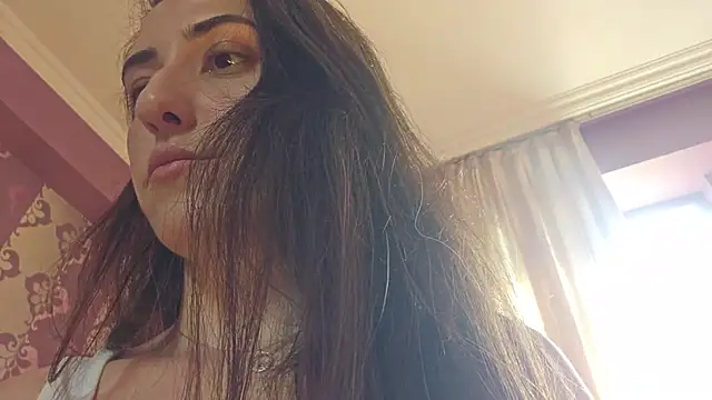 Snapshot of AlejandraDelaney chatting on June 14, 2026, 12:07 pm AlejandraDelaney online show from June 14, 2026, 12:07 pm