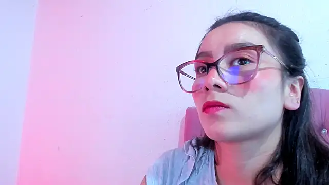 Snapshot of teffy_lee chatting on December 23, 2024, 8:03 pm teffy lee online show from December 23, 2024, 8:03 pm