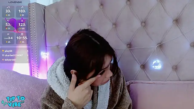 Snapshot of Maddy_14 chatting on December 13, 2024, 3:11 pm Maddy 14 online show from December 13, 2024, 3:11 pm