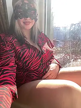 Snapshot of 69Laura696 chatting on February 18, 2025, 11:00 am 69Laura696 online show from February 18, 2025, 11:00 am