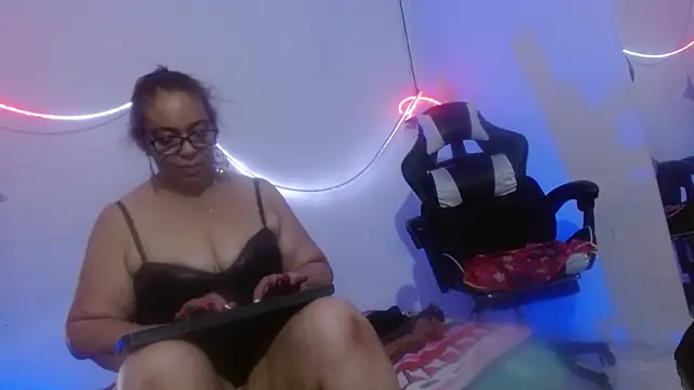 PervertedMature online show from May 24, 2026, 8:08 am