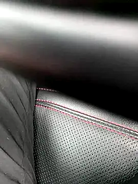 DuroMan25 online show from December 3, 2025, 9:57 pm