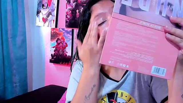 Mila nixon02 online show from February 9, 2026, 4:22 pm