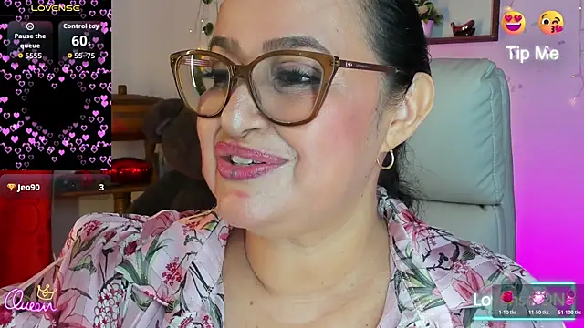 Snapshot of Gia_Nahomi chatting on April 18, 2026, 11:05 pm Gia Nahomi online show from April 18, 2026, 11:05 pm