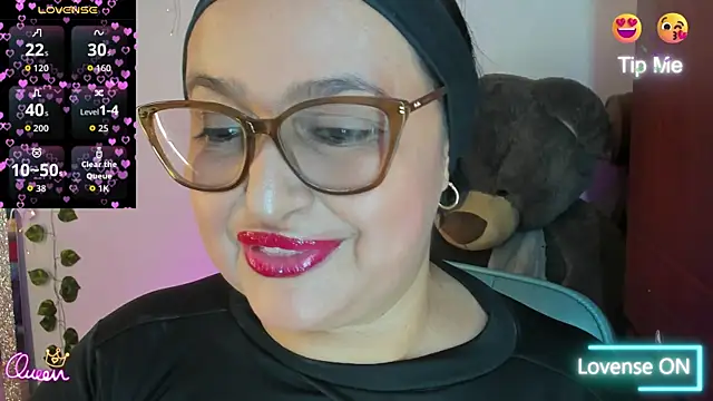 Snapshot of Gia_Nahomi chatting on May 21, 2026, 9:44 pm Gia Nahomi online show from May 21, 2026, 9:44 pm