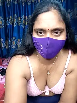 Hot Maleka online show from March 14, 2025, 3:03 pm