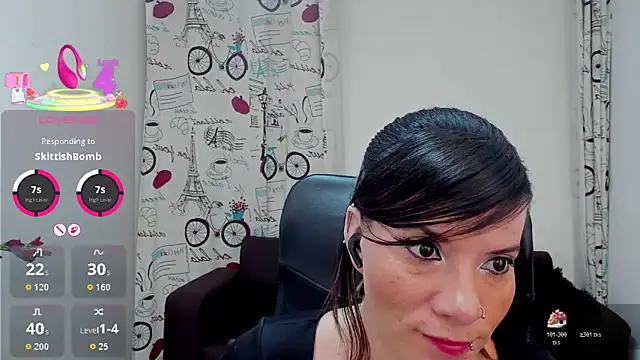 DanaaRey online show from October 29, 2025, 2:19 pm