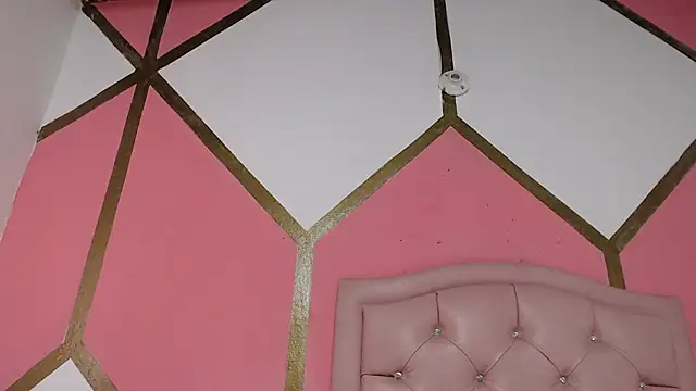 Snapshot of Vicky_Love_ chatting on February 11, 2025, 4:56 pm Vicky Love online show from February 11, 2025, 4:56 pm