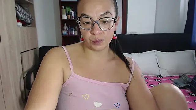 Snapshot of miia-big1boobs_ chatting on March 7, 2025, 1:51 pm miia-big1boobs  online show from March 7, 2025, 1:51 pm