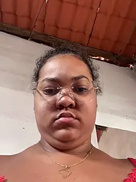 Snapshot of bela-Bunda225 chatting on February 19, 2025, 12:46 am bela-Bunda225 online show from February 19, 2025, 12:46 am