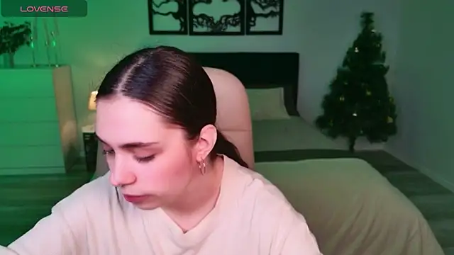 DaniellaLovely online show from December 19, 2025, 10:55 am