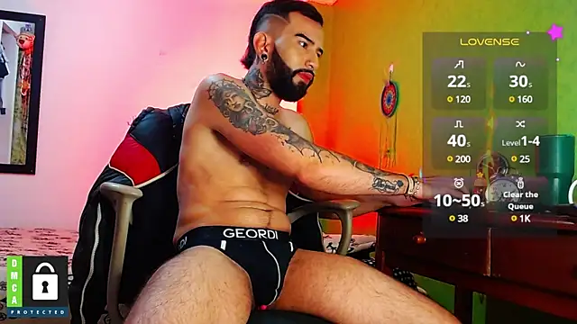 Snapshot of Diilanhott chatting on February 11, 2025, 2:35 am Diilanhott online show from February 11, 2025, 2:35 am