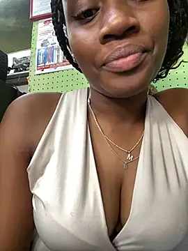 EscorpiLeoncita online show from December 8, 2024, 6:50 pm