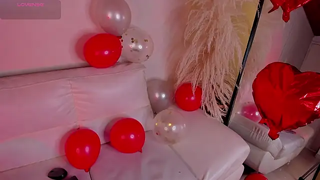 Rebeca Williams  online show from February 14, 2026, 1:08 pm