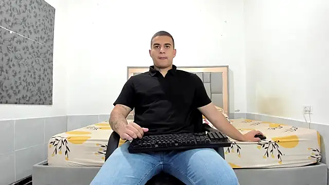 simookeler online show from April 16, 2026, 9:50 pm