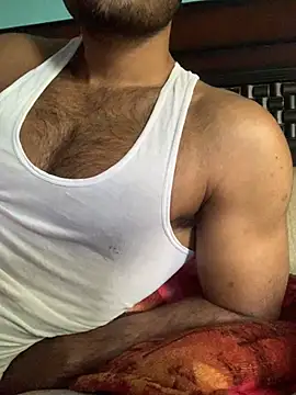 Snapshot of Vampire_xoxo chatting on December 12, 2024, 4:59 am Vampire xoxo online show from December 12, 2024, 4:59 am