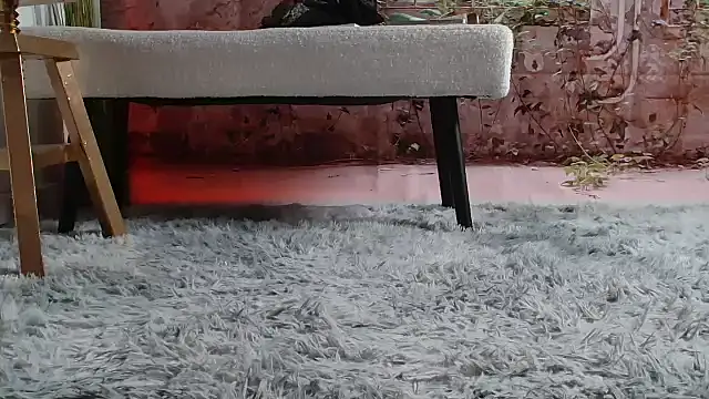 priselvis23 online show from March 12, 2025, 6:22 pm