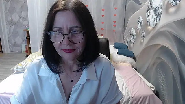 OlgaHottie online show from February 6, 2026, 11:30 pm