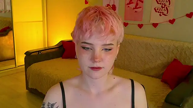 Snapshot of School_Love chatting on September 26, 2025, 12:20 pm School Love online show from September 26, 2025, 12:20 pm