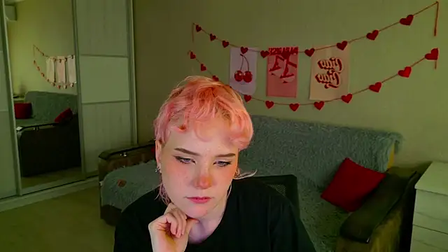 Snapshot of School_Love chatting on September 29, 2025, 11:04 am School Love online show from September 29, 2025, 11:04 am