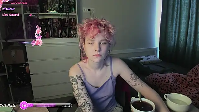 School Love online show from March 16, 2026, 7:12 am