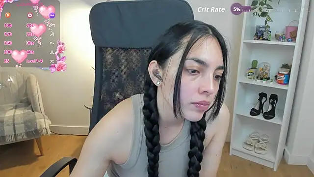 Snapshot of _BellaEvans_ chatting on May 8, 2026, 4:51 am BellaEvans online show from May 8, 2026, 4:51 am